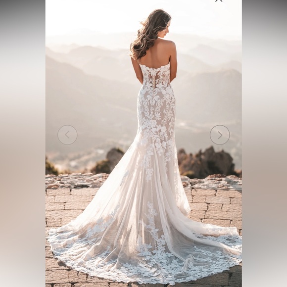 ALLURE A1212 Wedding dress NWT never been altered includes veil - Picture 11 of 14